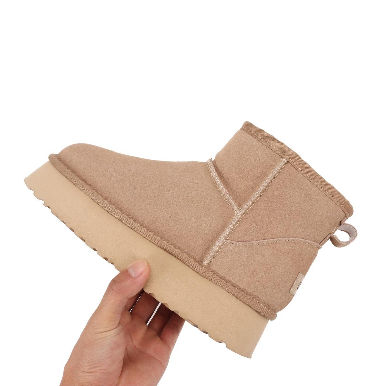 מגפוני שלג קצרים UGG UGG