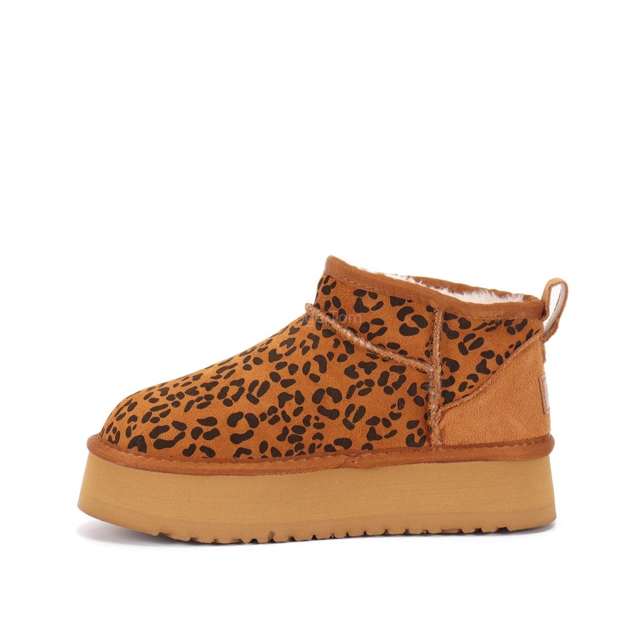 מגפוני פלטפורמה UGG UGG