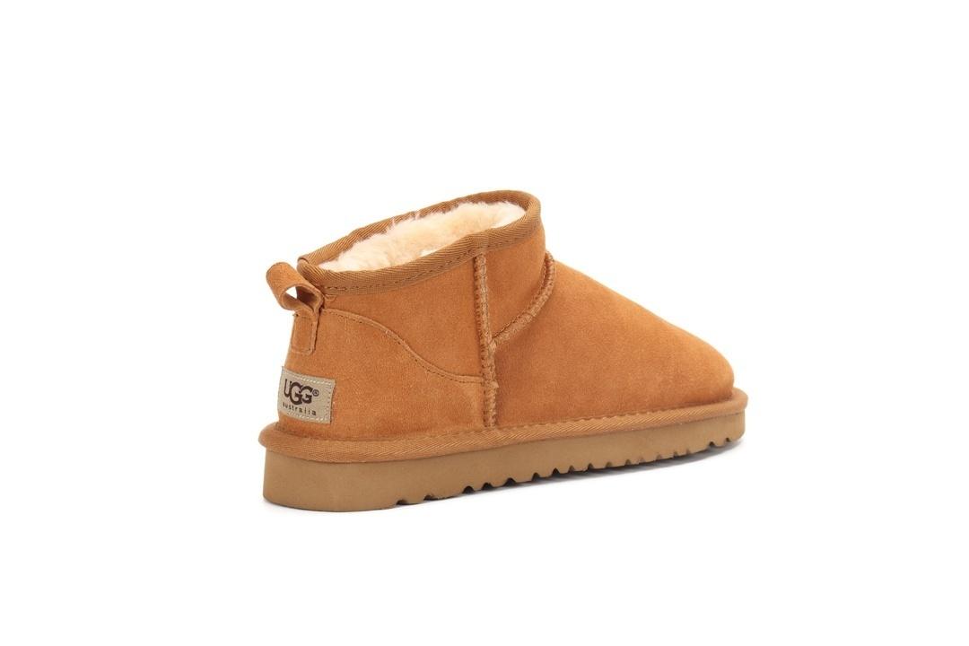 מגפונים קצרים UGG UGG