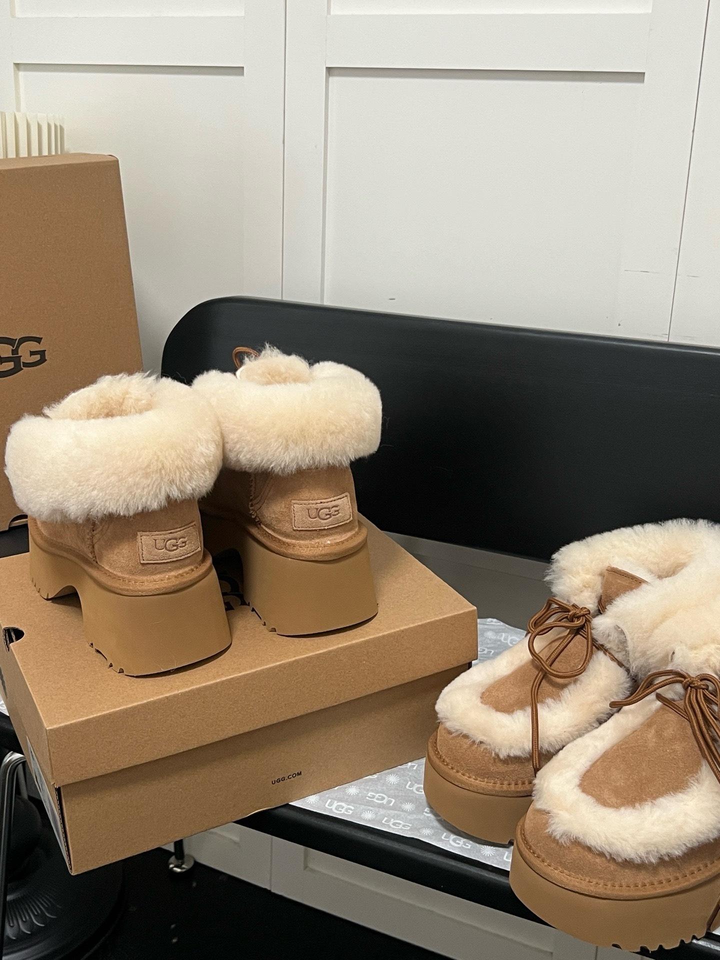 מגפוני פלטפורמה UGG UGG