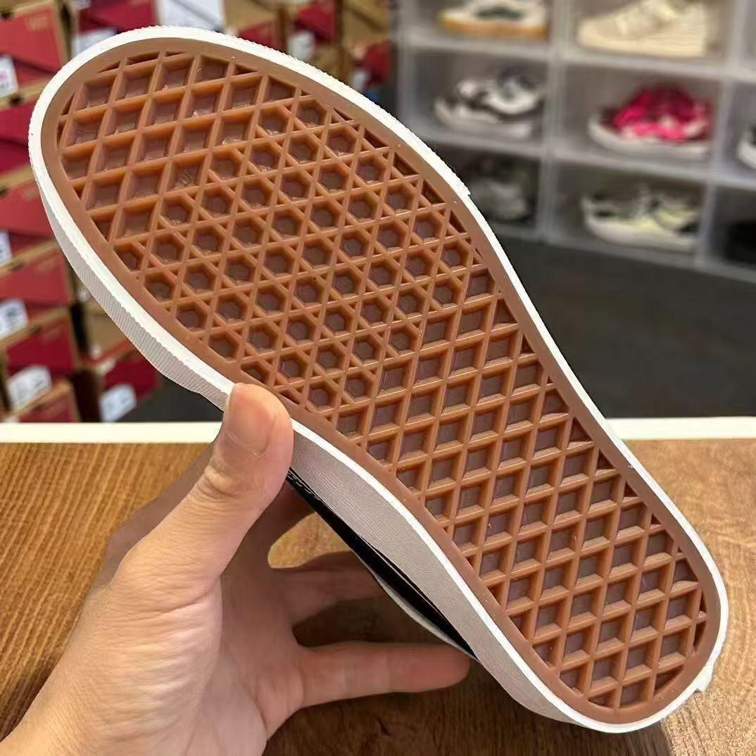נעלי ספורט Vans Vans