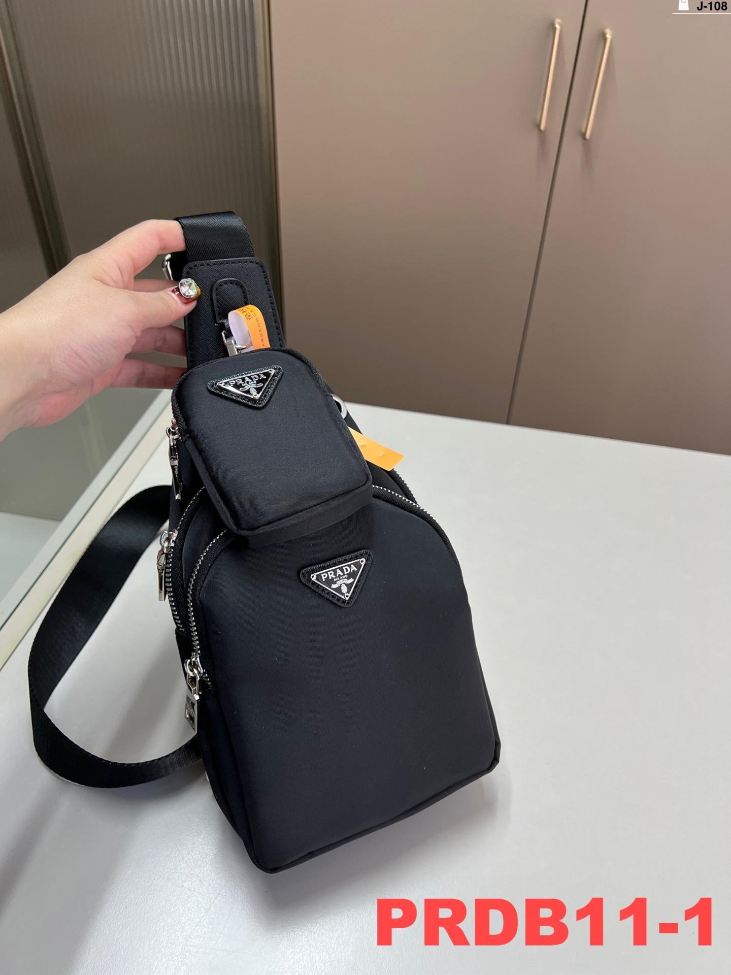 תיק צד Prada Prada