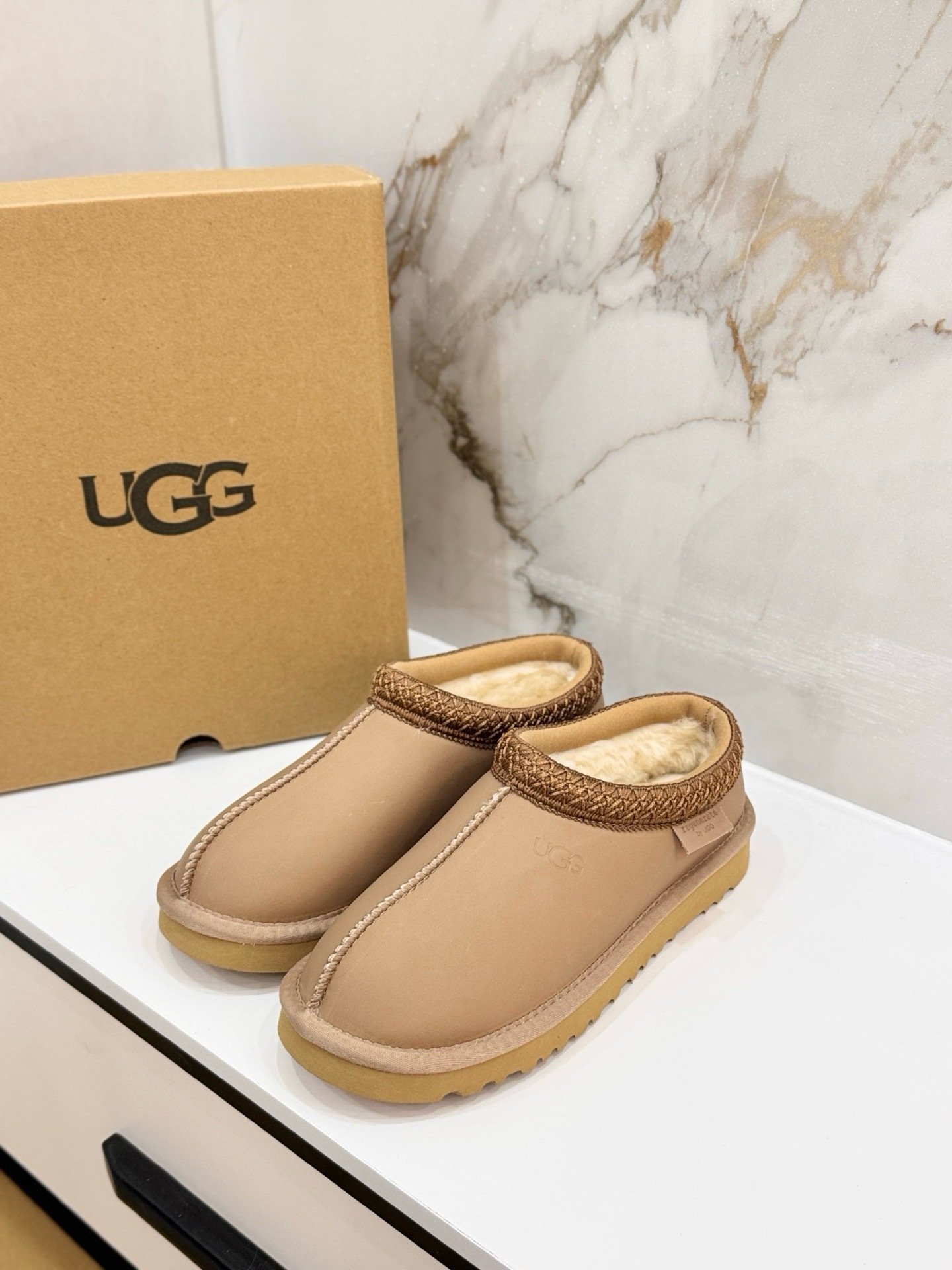 נעלי בית UGG UGG