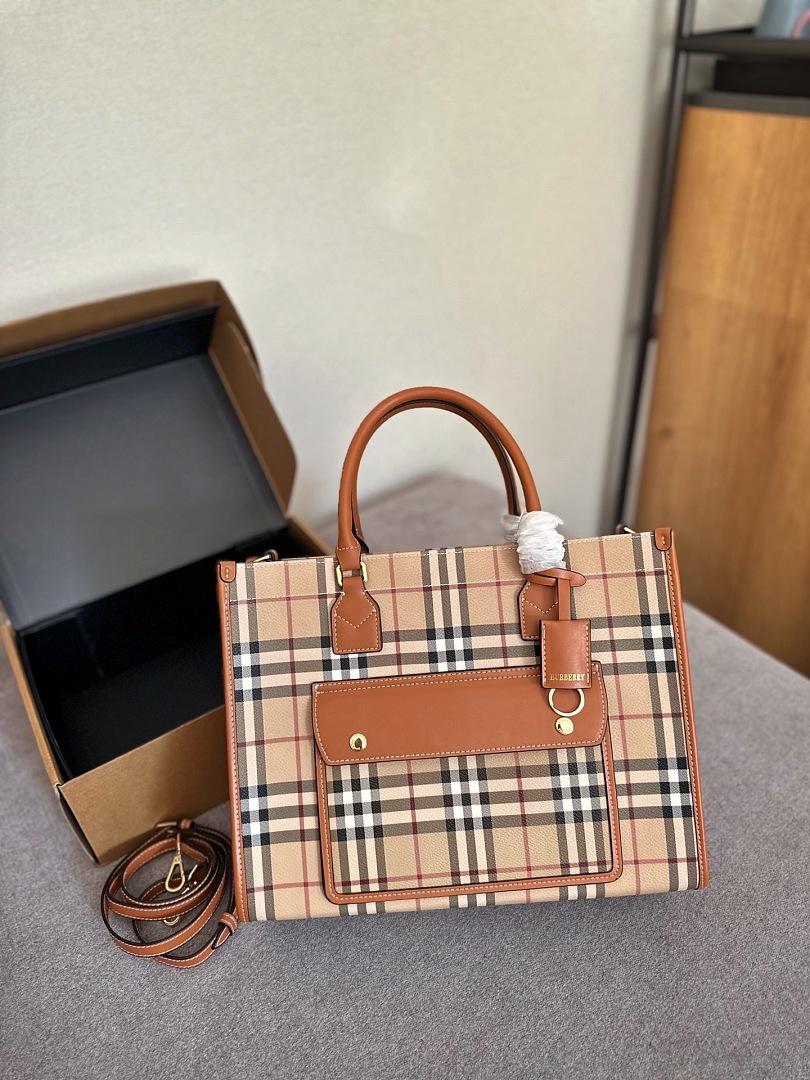 תיק Burberry Burberry