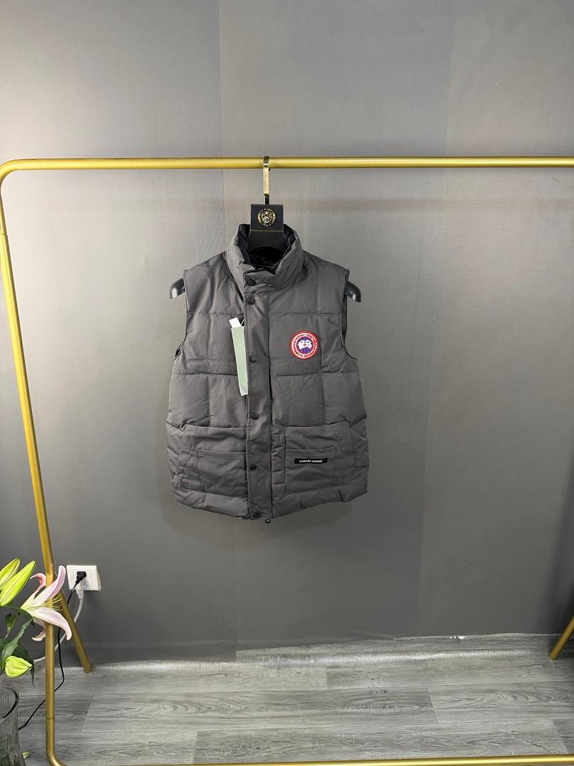 מעיל פוך Canada Goose Canada Goose