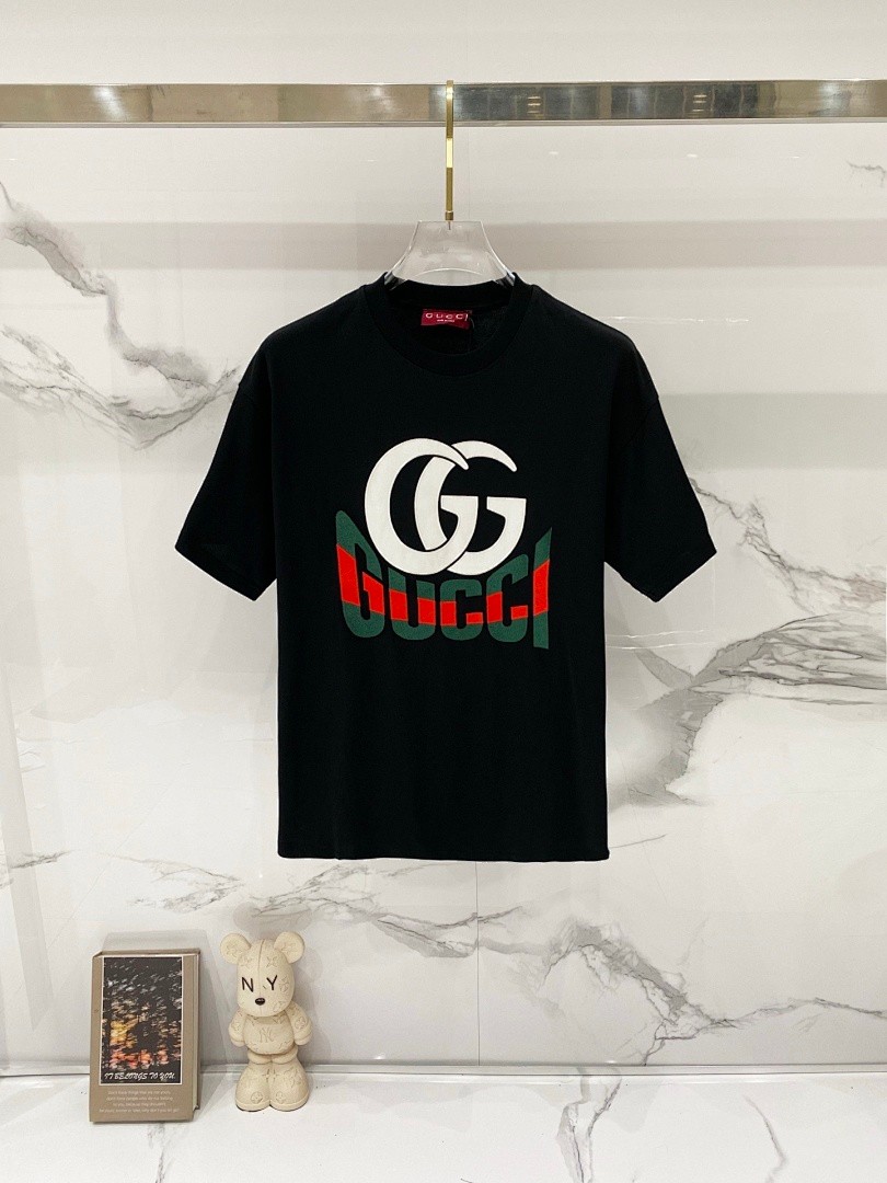בגד Gucci Gucci