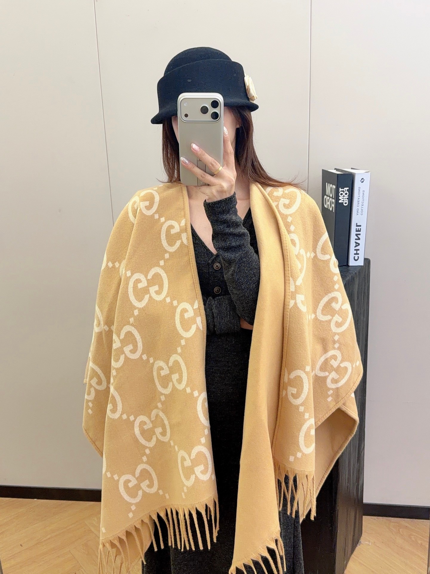 שאל פונצ'ו Gucci Gucci