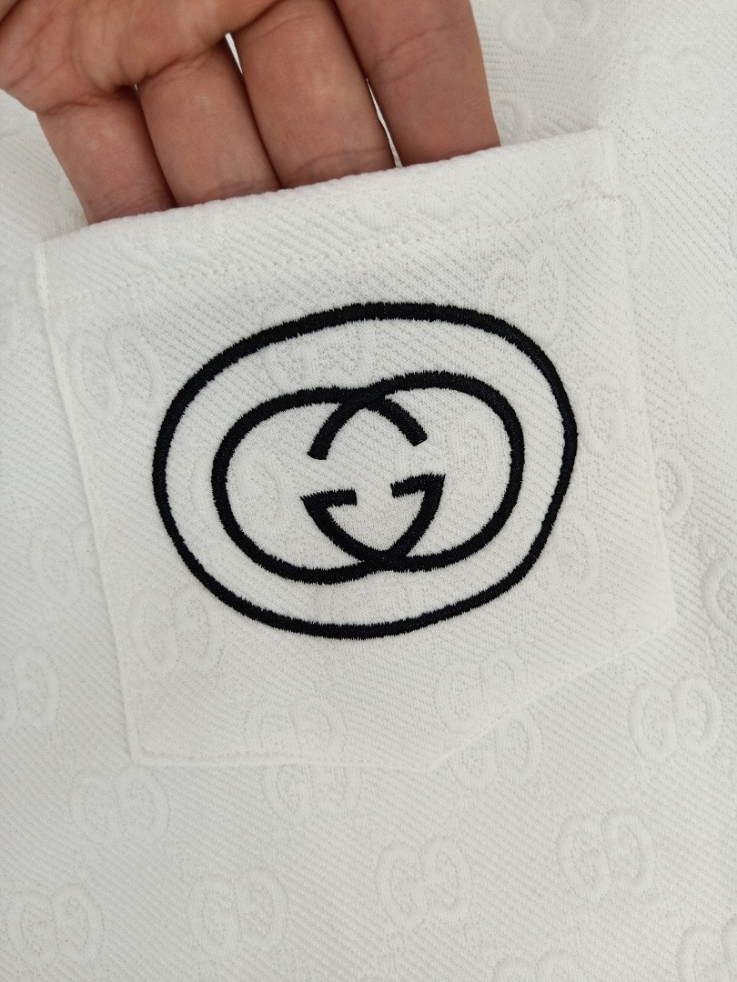 בגד Gucci Gucci