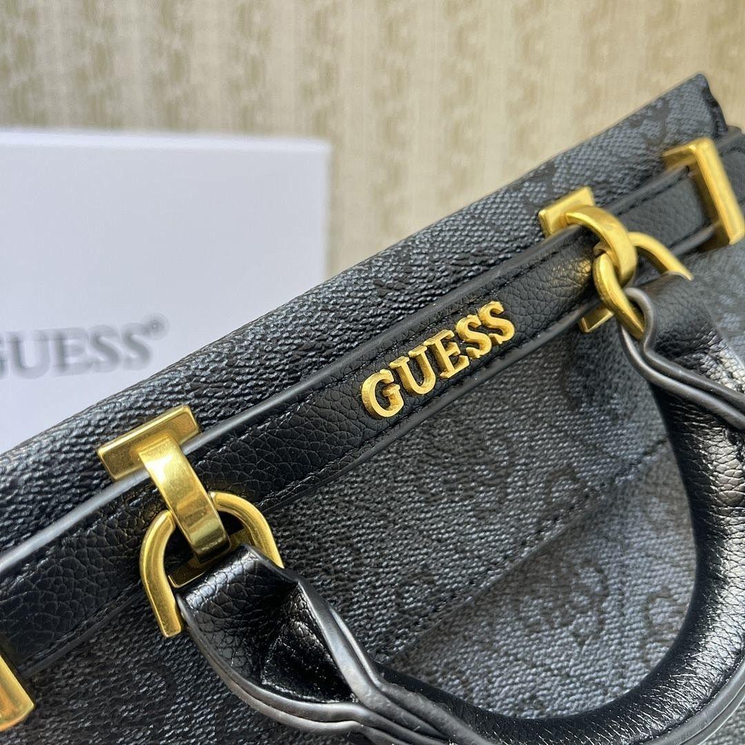 תיק Guess Guess