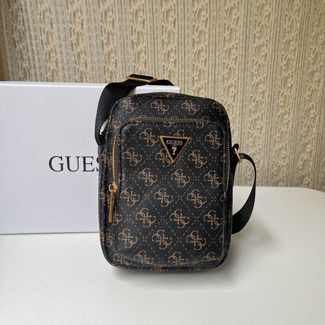 תיק Guess Guess