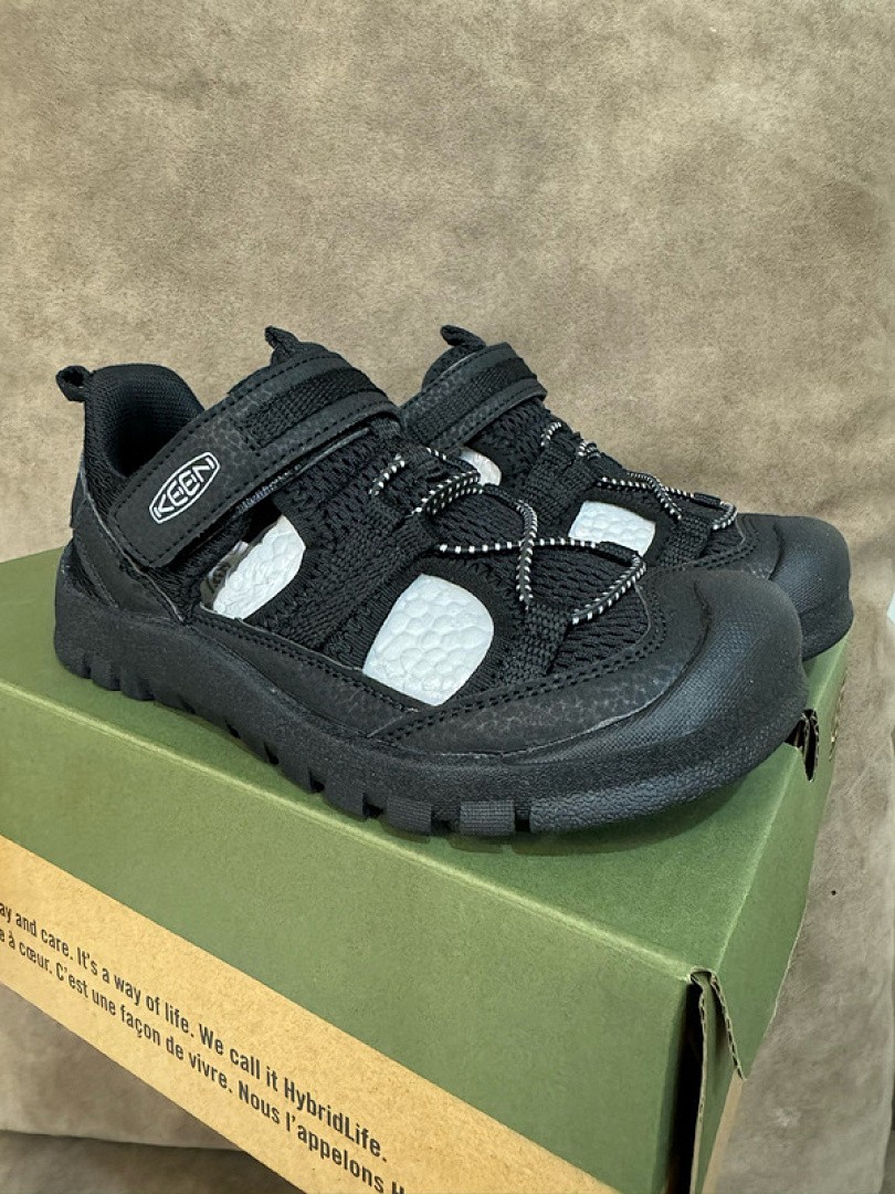 נעליים Keen Keen