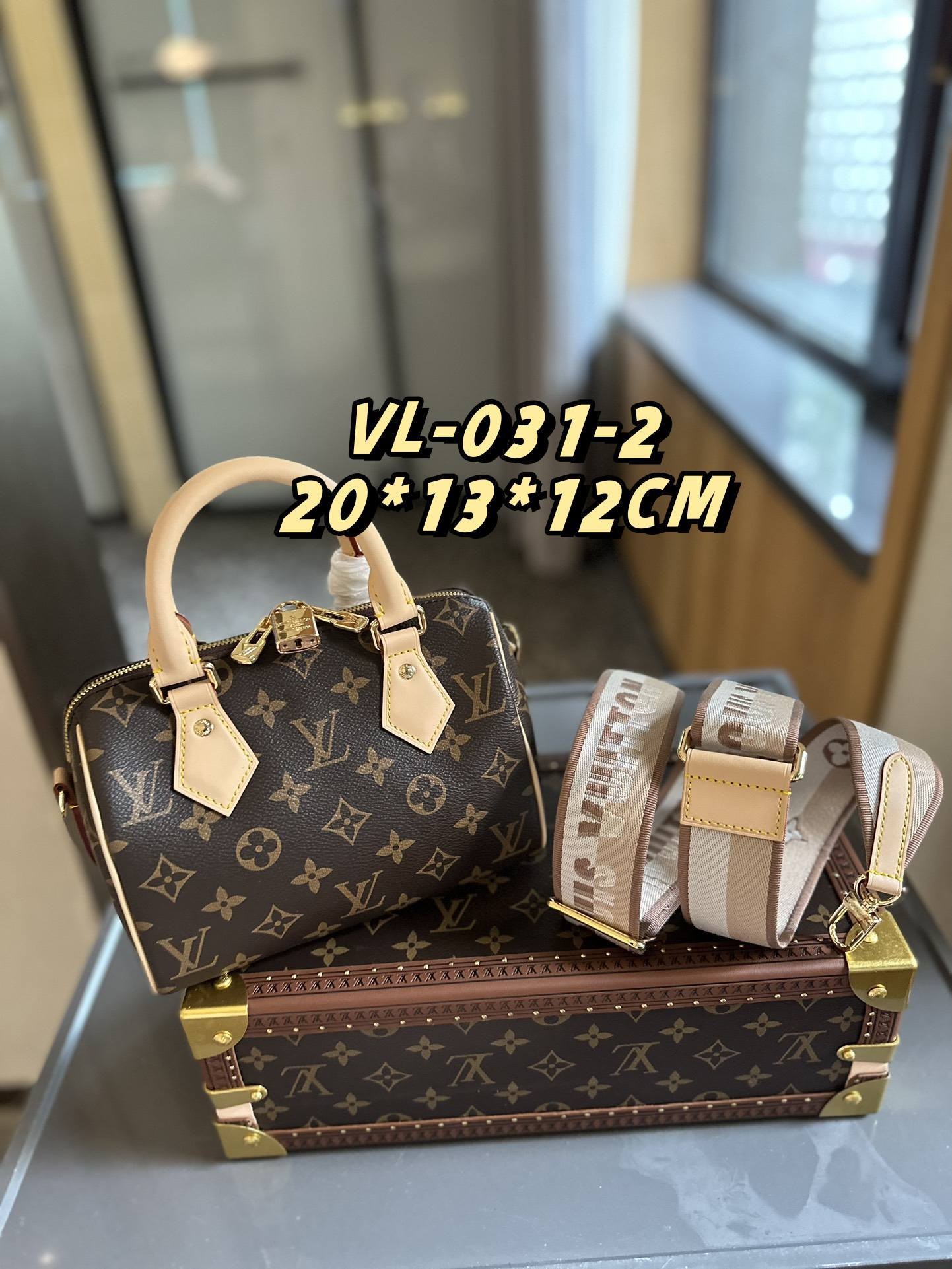 תיק יד Louis Vuitton Louis Vuitton