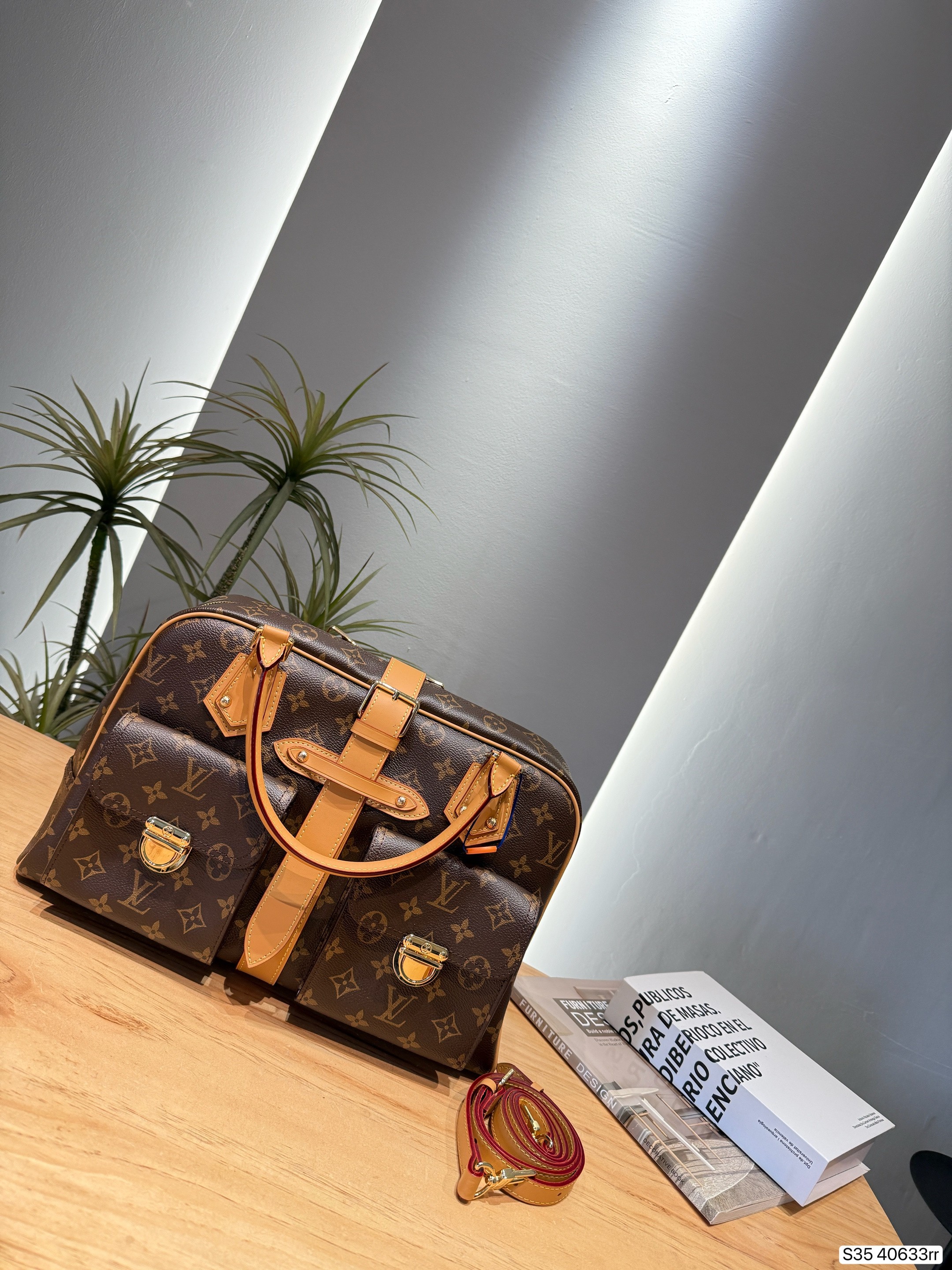תיק יד ותיק צד Louis Vuitton Louis Vuitton
