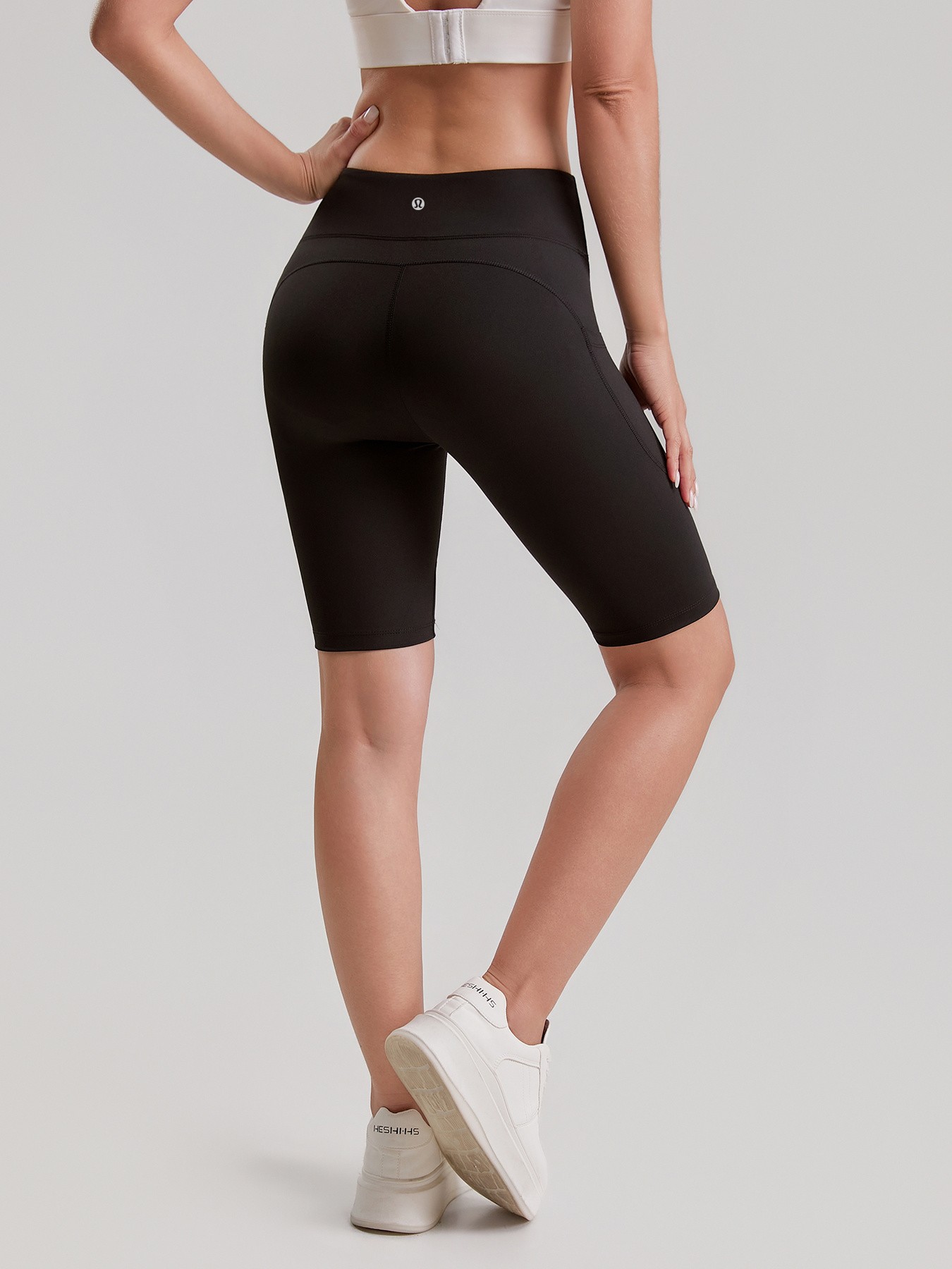 מכנסי ספורט קצרים בגזרת ביקר עם מותן גבוה Lulu Lemon Lulu Lemon