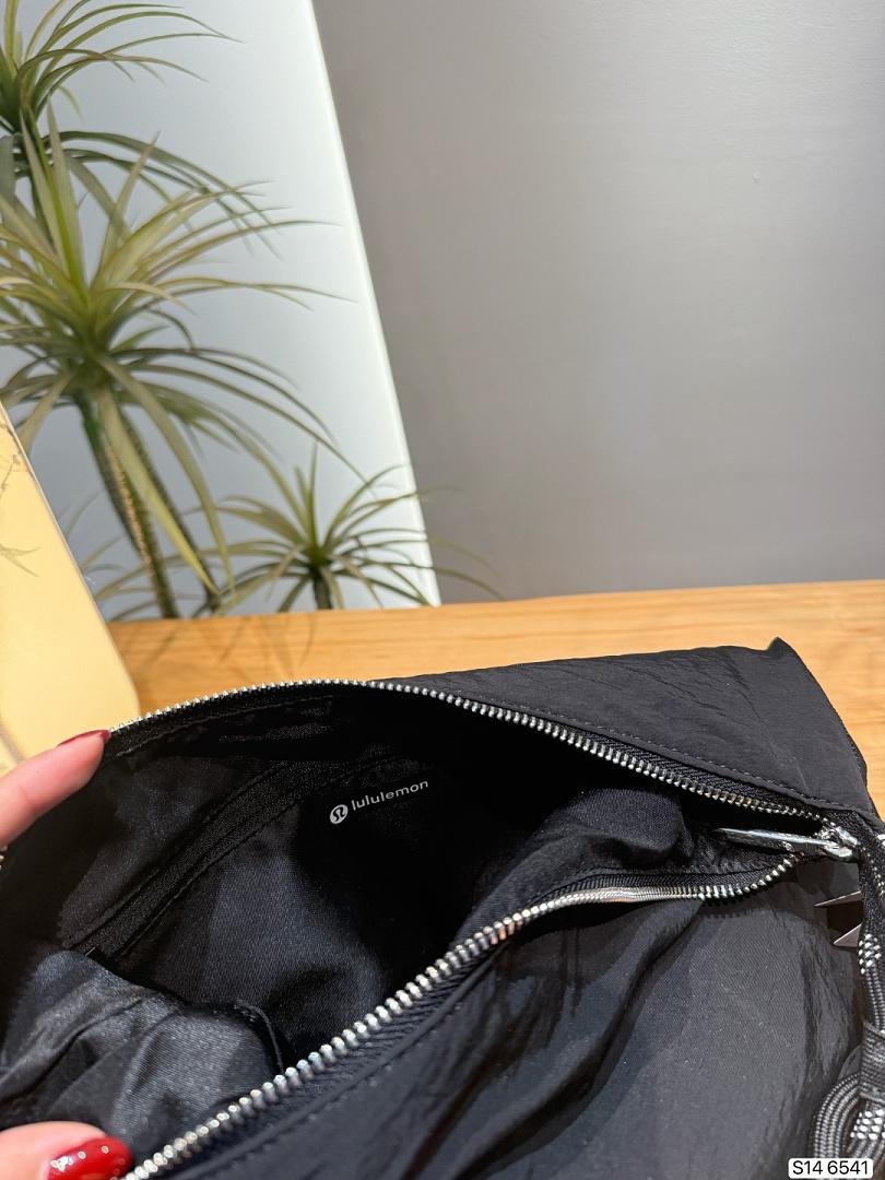 תיק Lululemon Lululemon