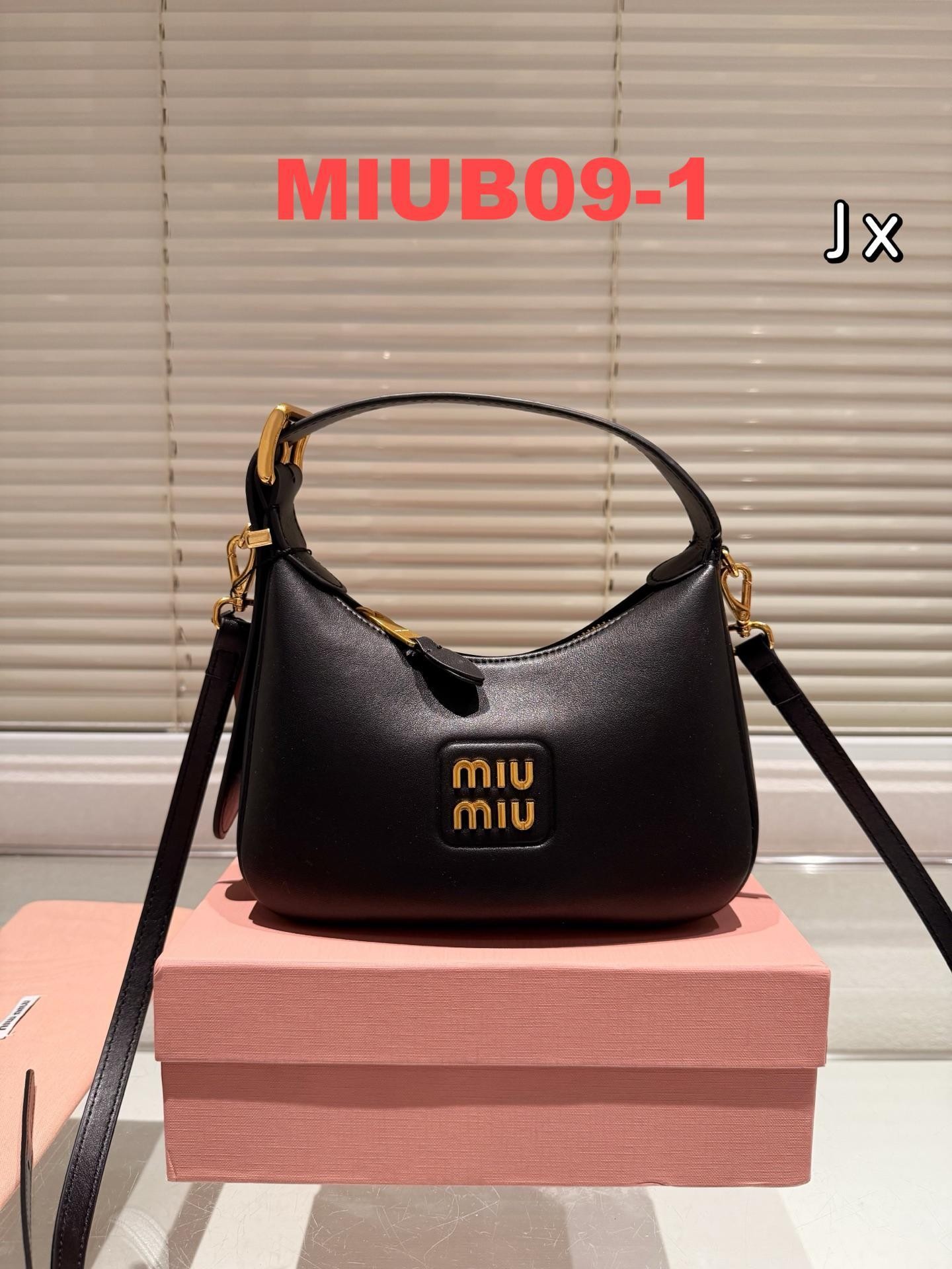תיק צד Miu Miu Miu Miu