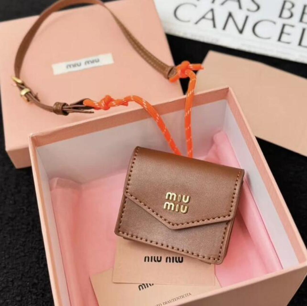 תיק Miu Miu Miu Miu