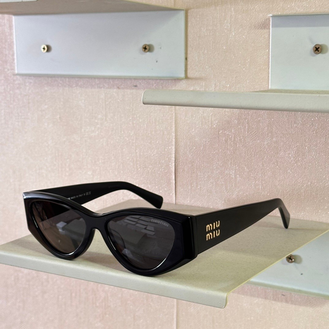 משקפי שמש Miu Miu Miu Miu