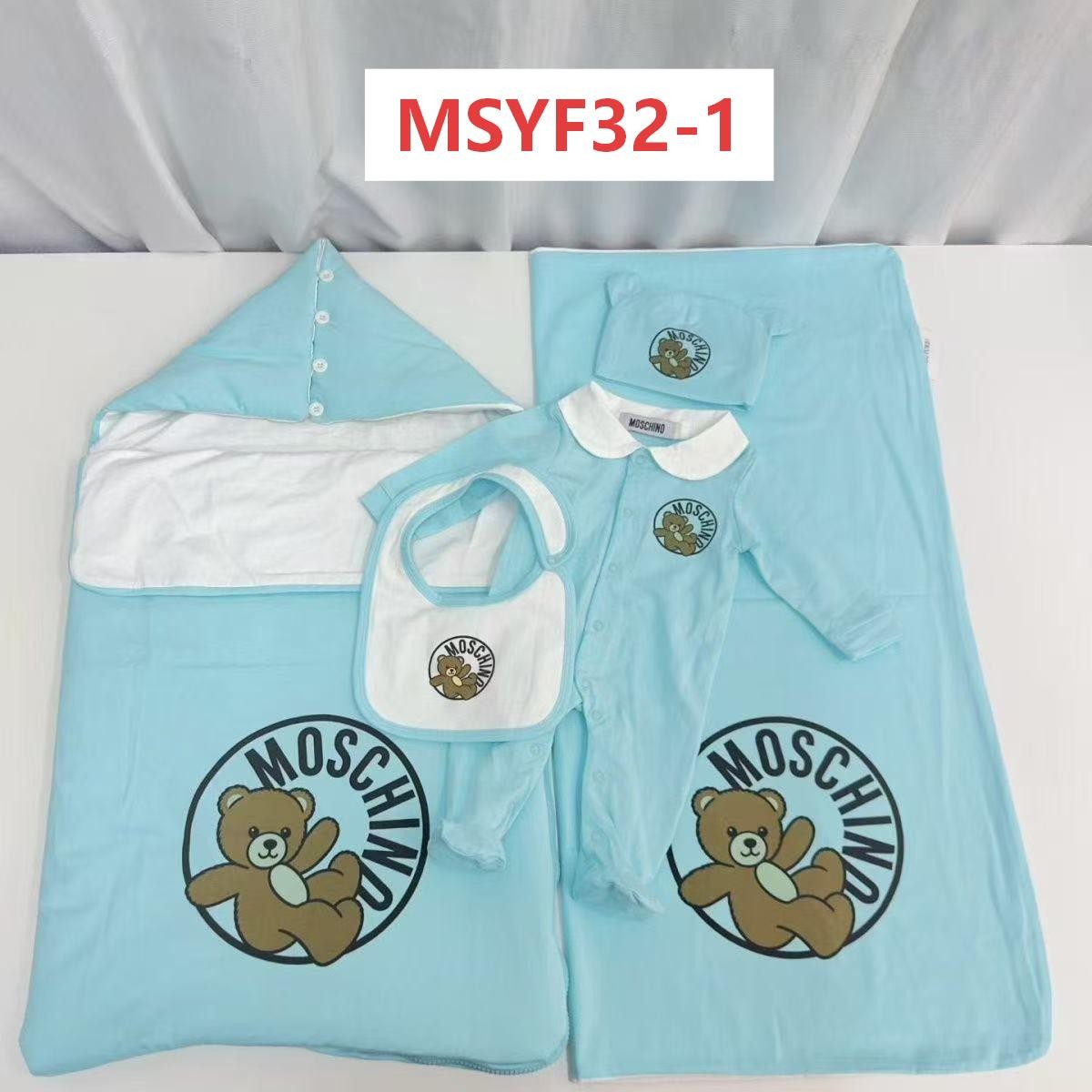 מארז לידה Moschino Moschino