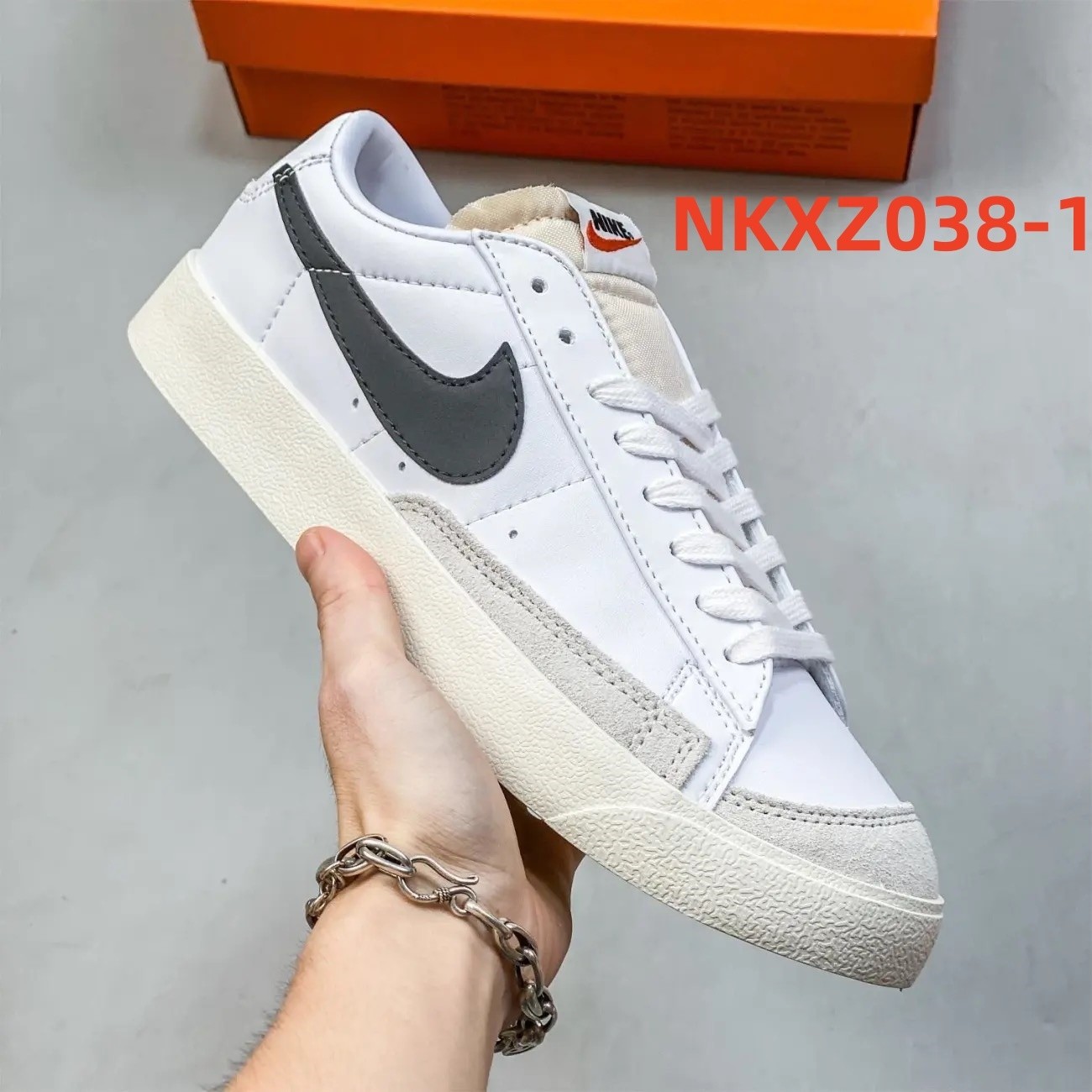 נעלי סניקרס Nike Nike