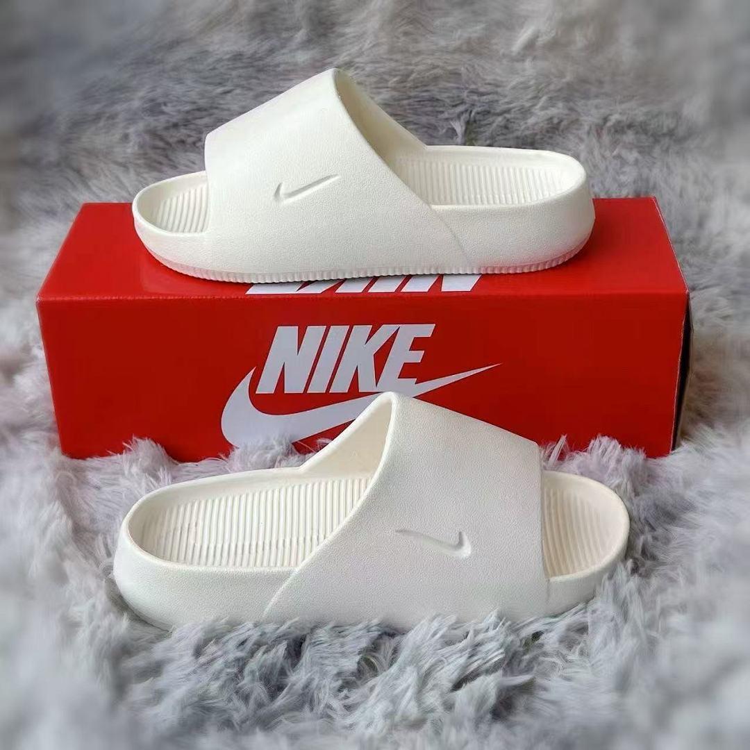 נעליים Nike Nike