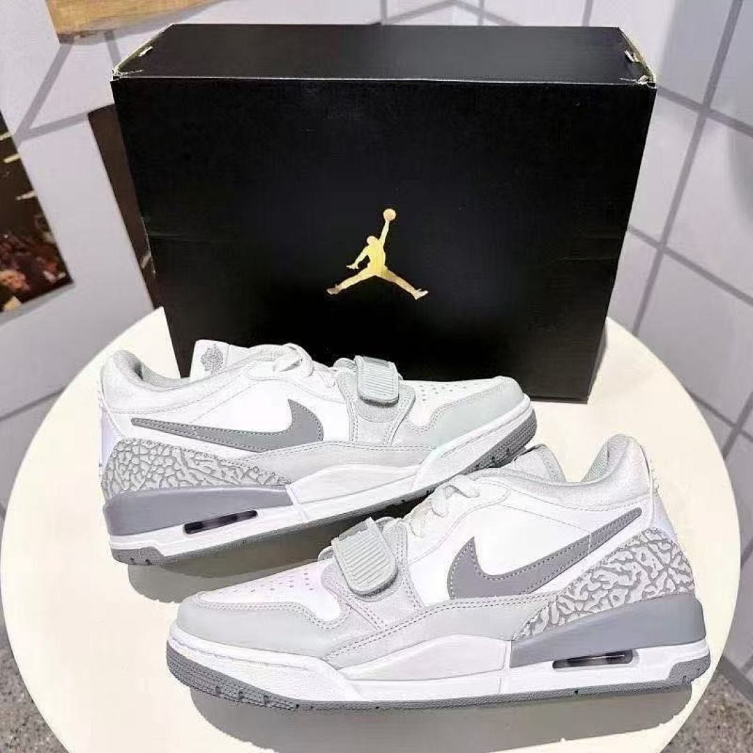 נעליים Nike Nike