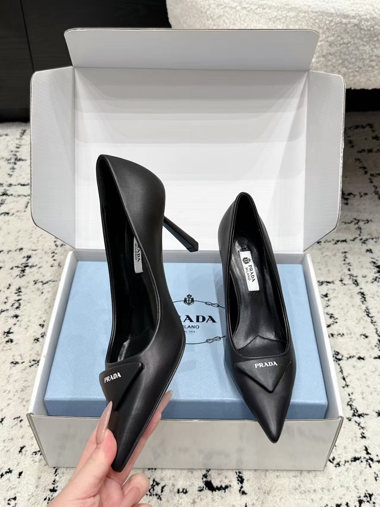 נעלי עקב Prada Prada