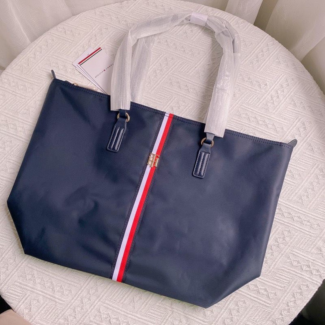 תיק יד Tommy Hilfiger Tommy Hilfiger