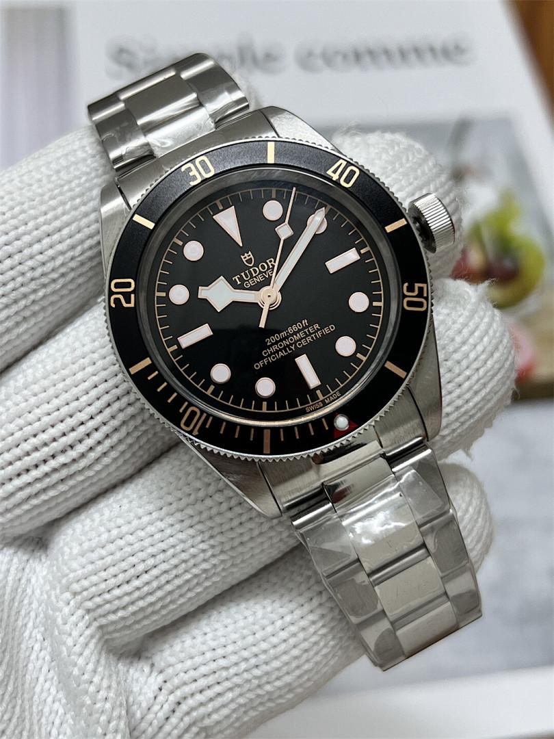שעון Tudor Tudor