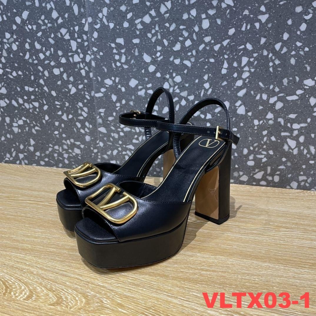 סנדלי פלטפורמה Valentino Valentino