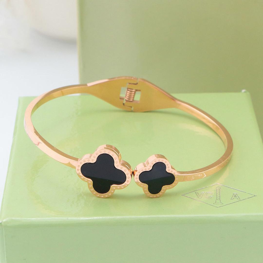 תכשיט Van Cleef Van Cleef