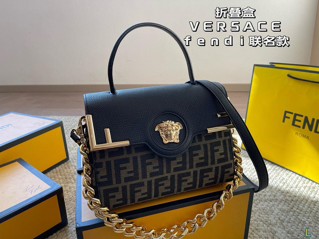 תיק Versace Versace