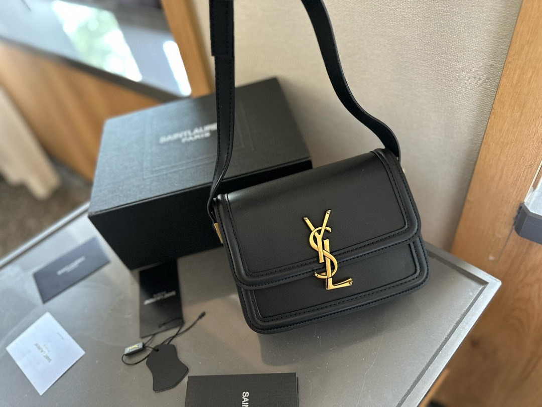 תיק Yves Saint Laurent Yves Saint Laurent